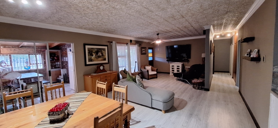4 Bedroom Property for Sale in Riversdale Western Cape